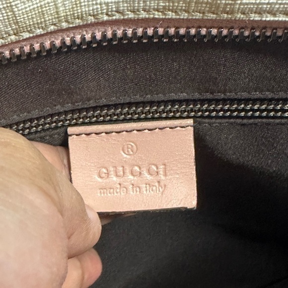 GUCCI canvass crossbody bag in pink and white - Picture 14 of 17